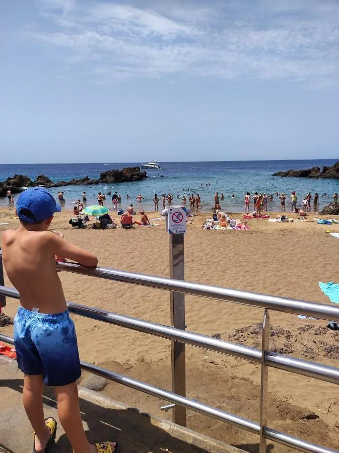 Center Flat Puerto Del Carmen Near The Beach Natural Elements Apartment スペイン