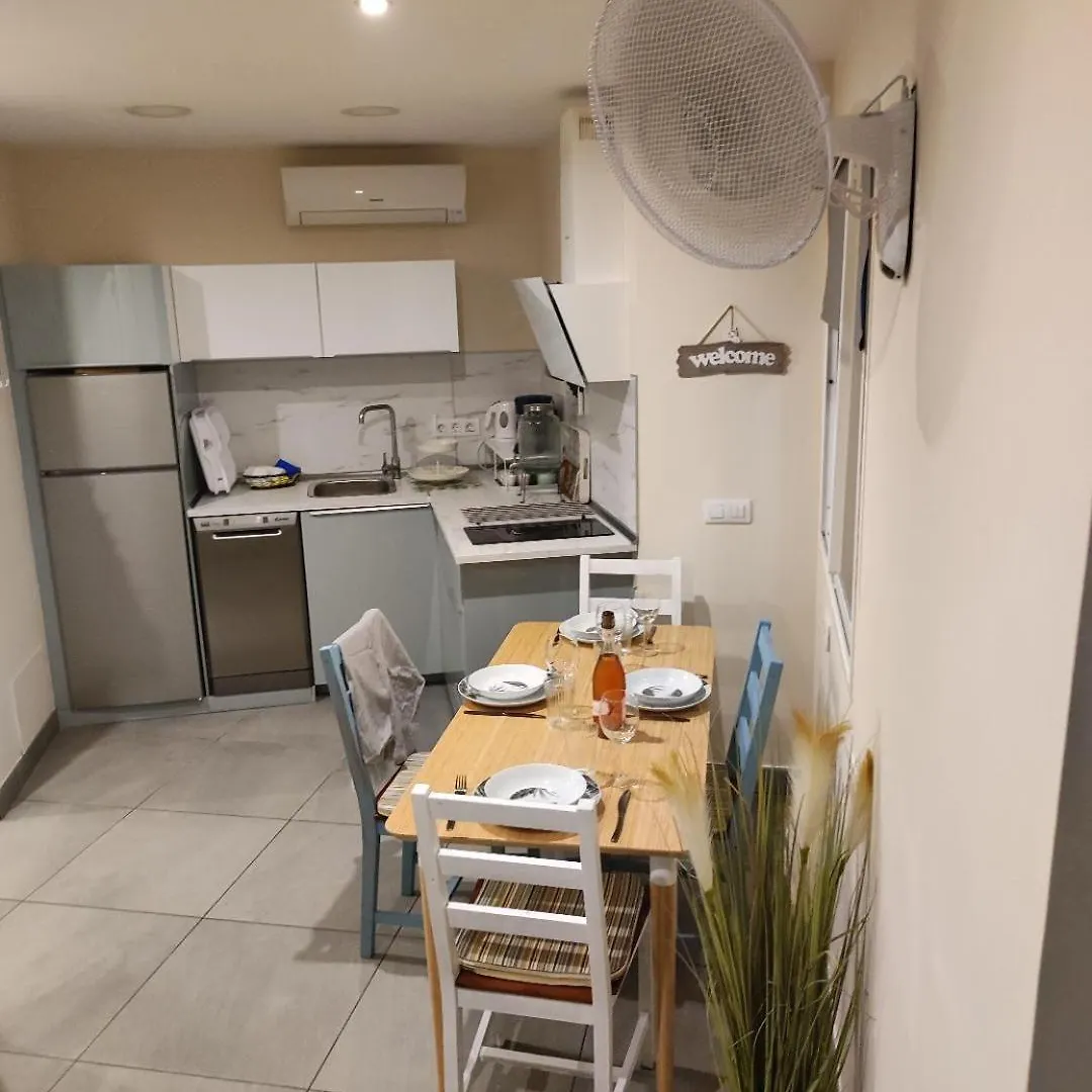 Center Flat Puerto Del Carmen Near The Beach Natural Elements Apartment