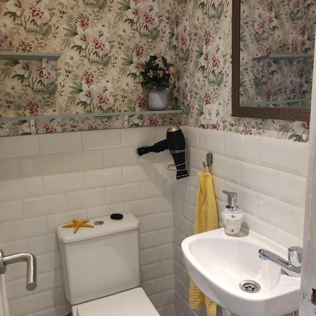 Center Flat Puerto Del Carmen Near The Beach Natural Elements Apartment スペイン